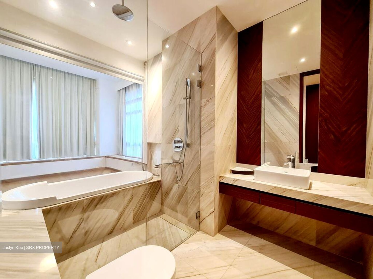 Nouvel 18 (D10), Condominium #505175361